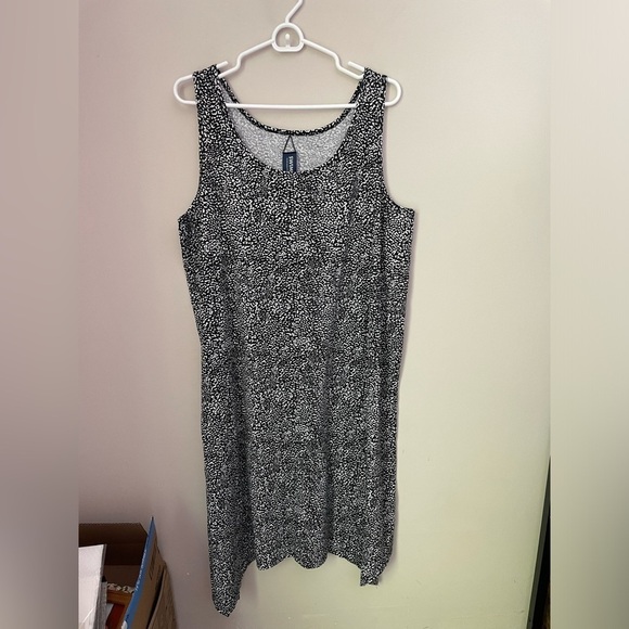 Swimsuits For All Black and White Sheath Midi Coverup Dress - Picture 1 of 8